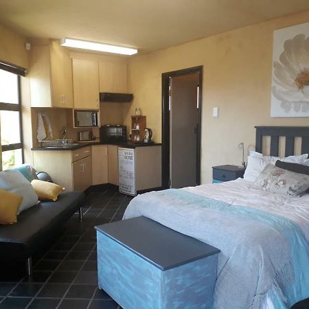Studio@104 Appartement Mosselbaai Buitenkant foto